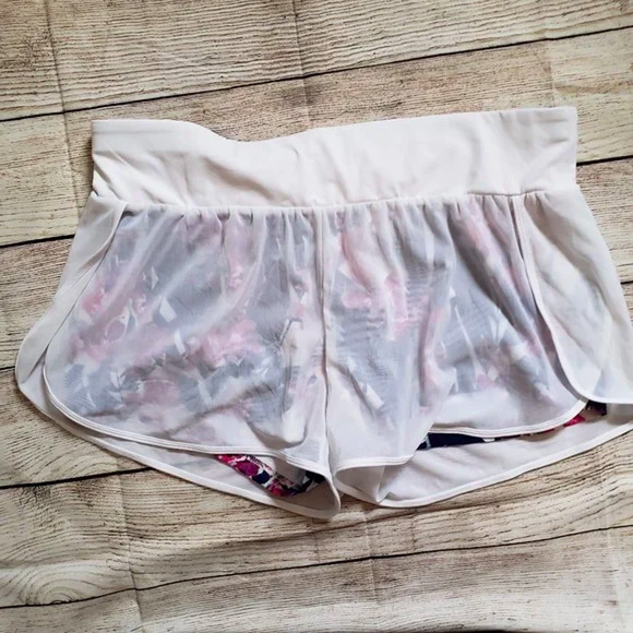 FABLETICS Renata white palm blossom mesh shorts L - Picture 2 of 7